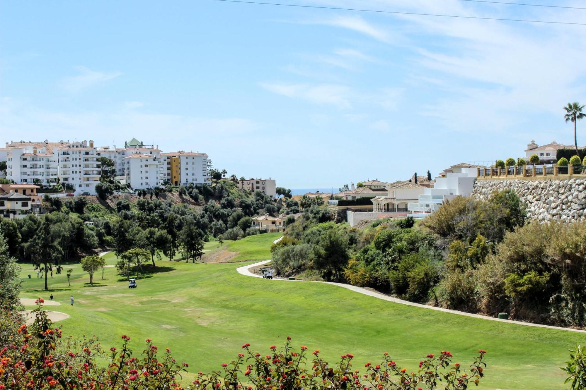 Two Bedroom Apartment In Riviera Del Sol MIJAS COSTA Eksteriør billede